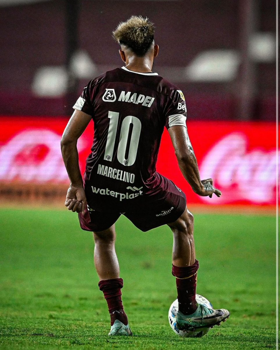 Brandon95808420's tweet photo. 💰💱 #Boca tiene NEGOCIACIONES muy avanzadas por MARCELINO MORENO.

👉 Si las negociaciones con Lanús llegan a buen puerto, la idea es ANUNCIARLO como nuevo REFUERZO, terminada la participación de Boca en el Mundial de Clubes.

#MercadoDePases https://t.co/zsc06PJZaG