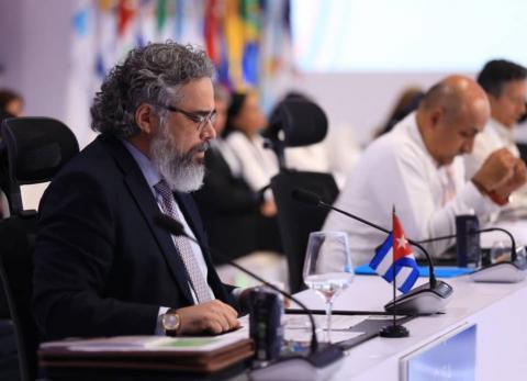 Interviene Embajador Rodolfo Benítez Verson, Representante Permanente de #Cuba, sobre los ataques militares de los Estados Unidos e Israel contra Irán.

Sesión plenaria de la Conferencia de Desarme.

misiones.cubaminrex.cu/es/articulo/in…