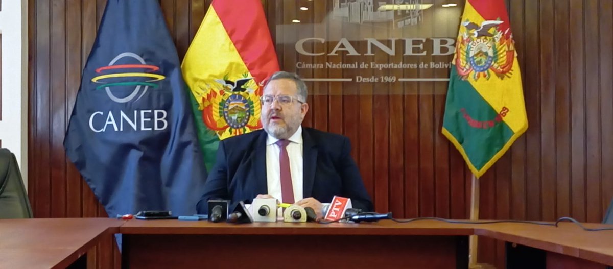 rtp_bolivia's tweet photo. #RTPInforma
🚧💸 El gerente de la Cámara Nacional de Exportadores de Bolivia #CANEB informó esta mañana que perdieron, en 15 días de bloqueo #evista, más de $us 180 millones. https://t.co/0bnUmqqObr