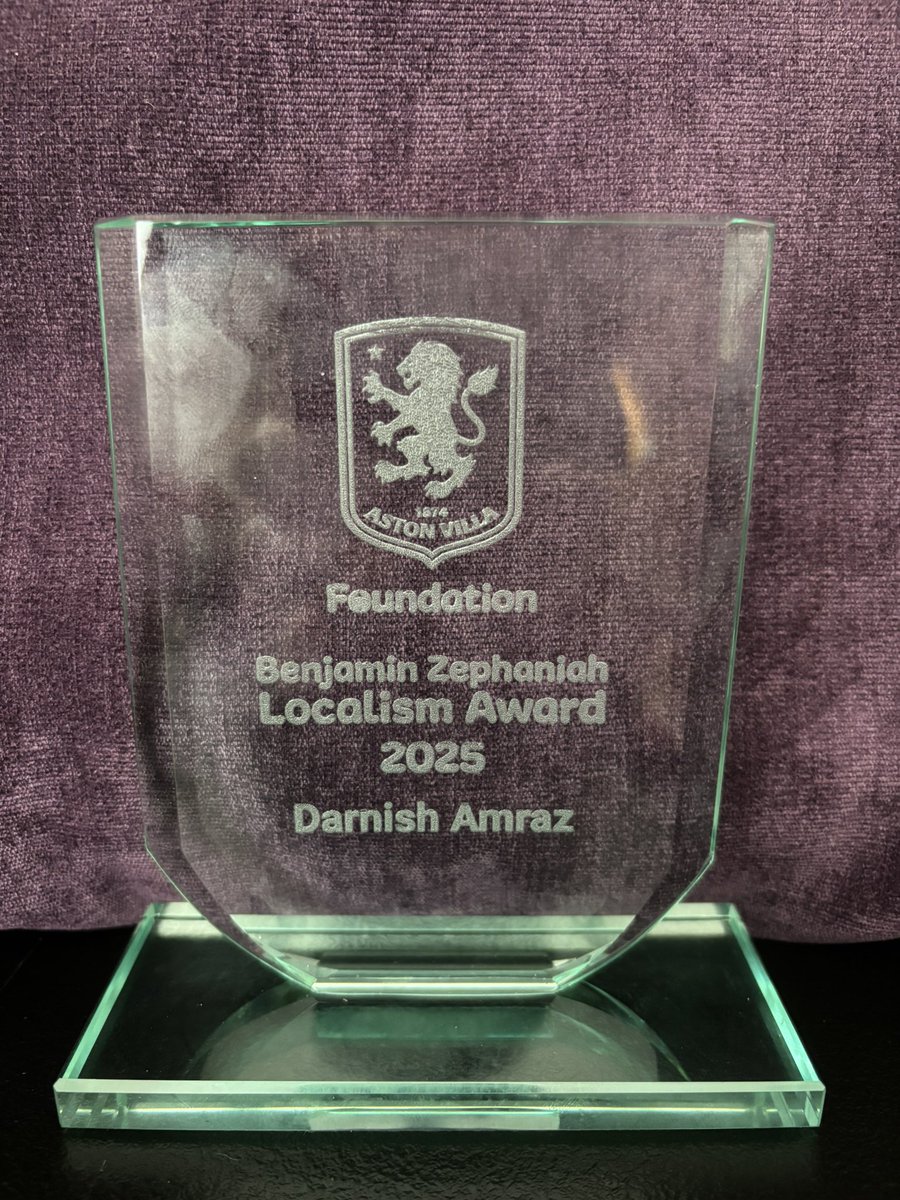 AmrazDarnish's tweet image. Received this beauty today, having my name alongside the legend himself is just a different feeling. @BhamCityCouncil