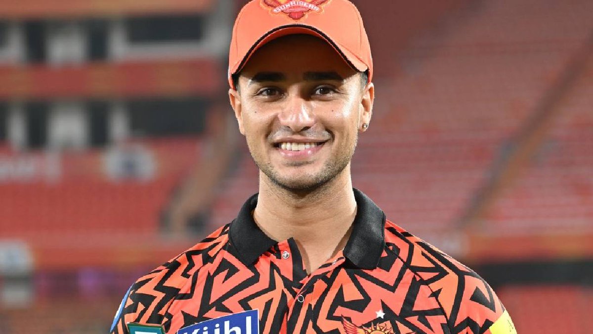 Vagshk's tweet photo. @svsrrohan @AskPerplexity @AskPerplexity make him say "Nenu playoffs  lo perform cheyalenu naku playoffs ante bayam" https://t.co/5om7omITcj