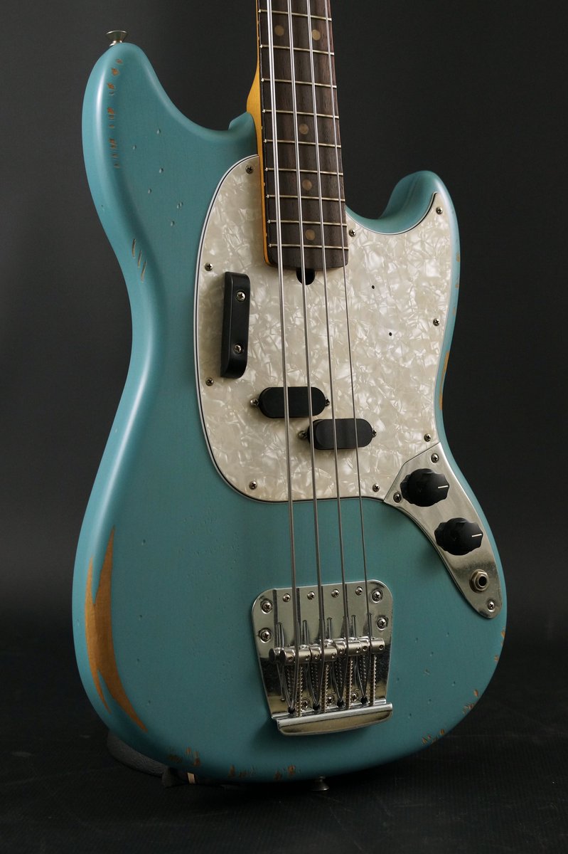 Got any #fendermustang fans? Check out these recent arrivals! The Vintera II 70s Mustang and the Road Worn Justin Meldal Johnsen Bass.