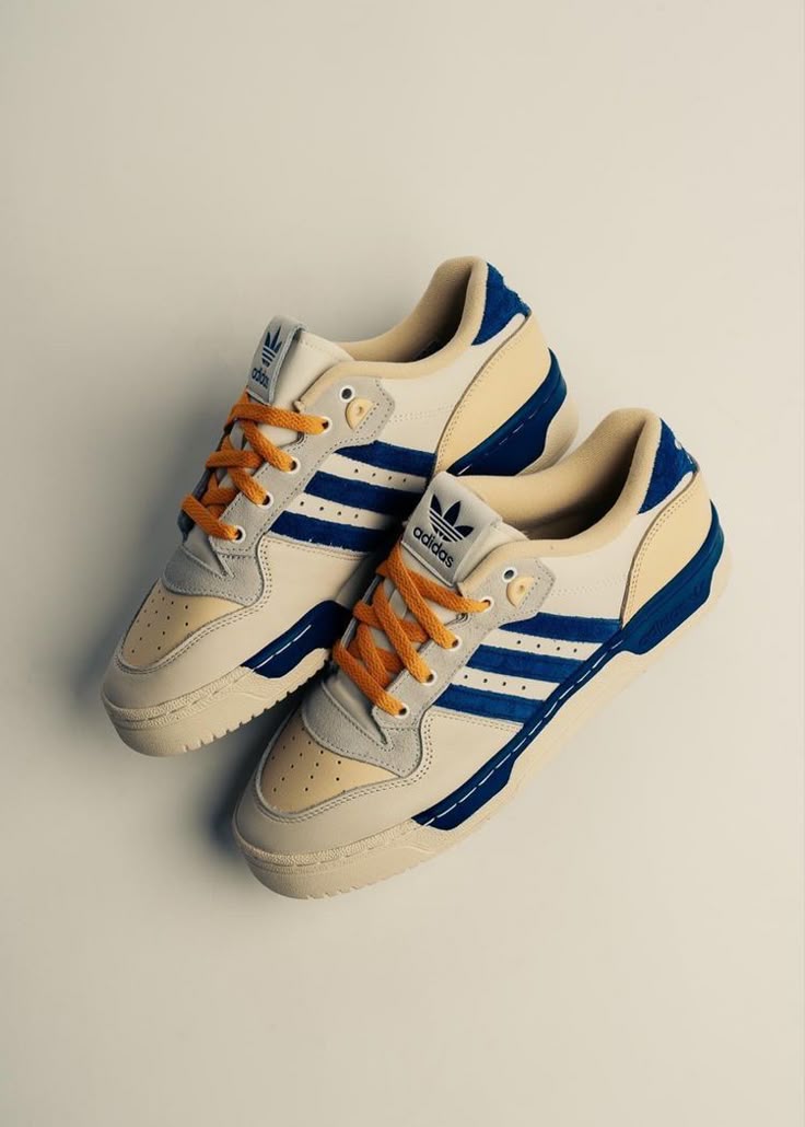 Sneakers 👟 (@sneakersfandom) on Twitter photo 