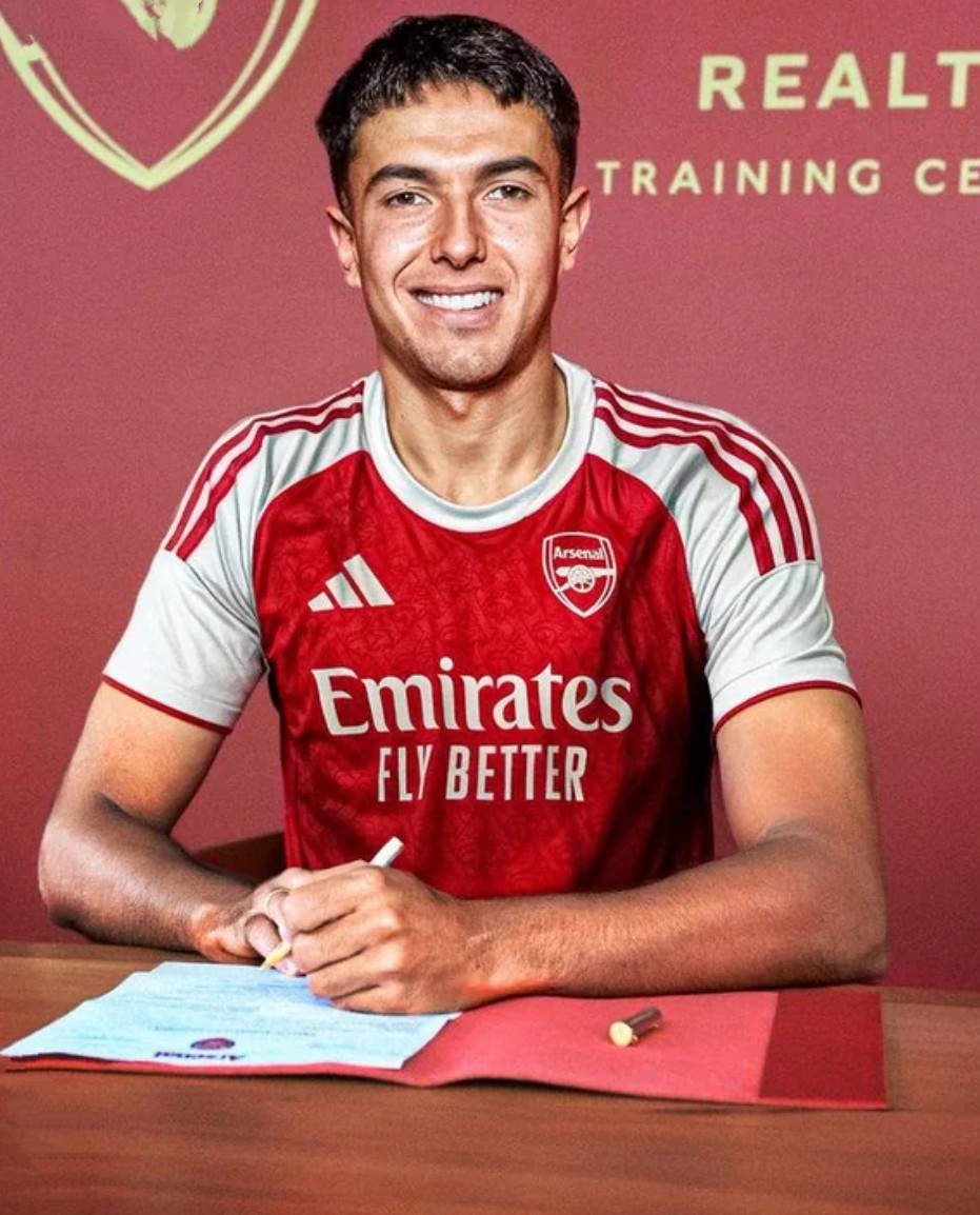 Minfront's tweet photo. BOMBAZOO💣💣💣🔥🔥🔥
Zubimendi está cerca de fichar por el Arsenal.
Creéis que lo ficharan? https://t.co/mi1c4TItzW