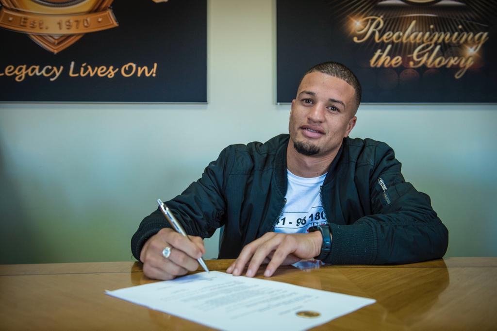 🚨NEWS: Yusuf Maart will put pen to paper on a new Kaizer Chiefs deal next week, his agent confirms.

After firing Amakhosi to Nedbank Cup glory, and ending a 10-year trophy drought, Maart now looks set to stay on and help drive the club into the CAF Confederation Cup.

(SABC