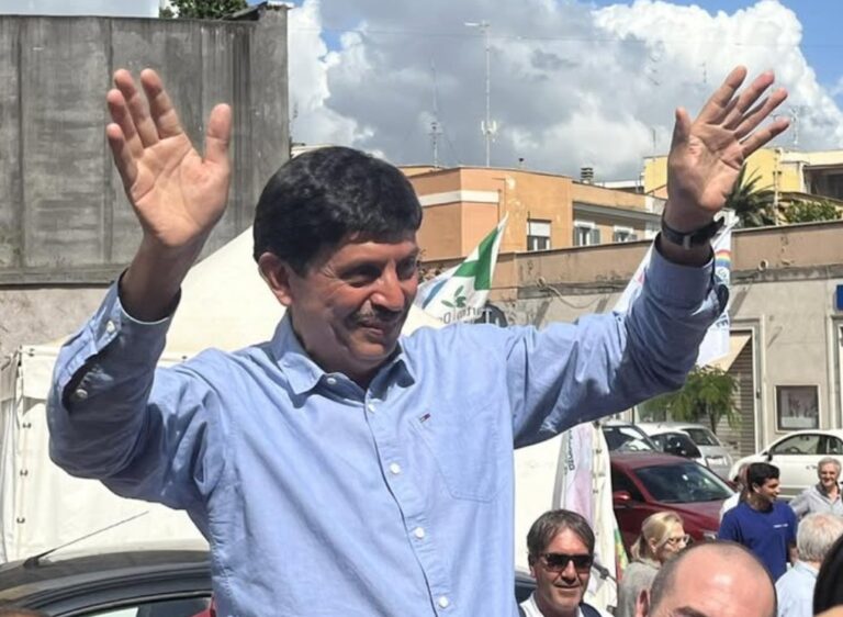 idea_radio's tweet photo. Primo anno per l'amministrazione Piendibene, il messaggio del sindaco https://t.co/QxsnQdDGC3  Ideanews24 https://t.co/TErzQu8Vph