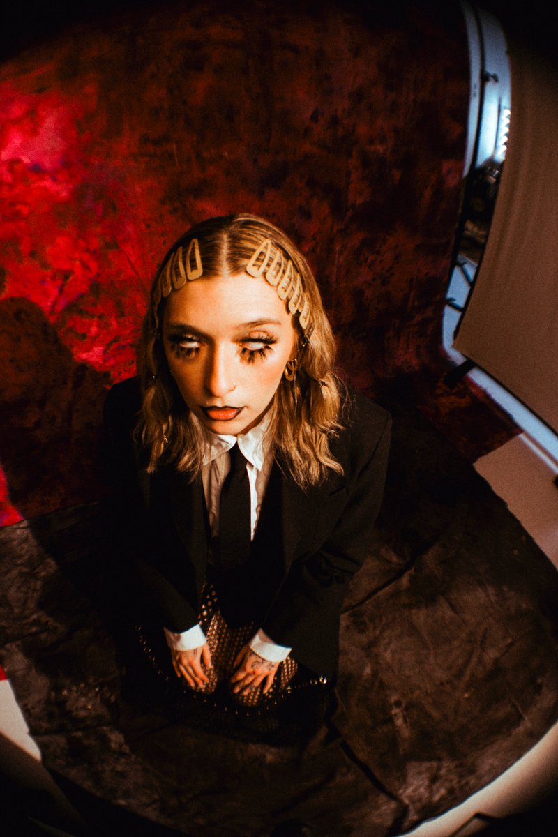 Verite's tweet photo. the lost era https://t.co/AxDoAy4Od8