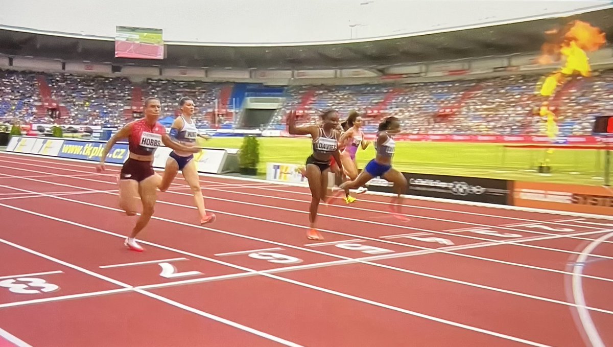 NATIONAL RECORD!!!

Thelma Davies 🇱🇷 clocks 10.91s (+0.6) to win the women’s 100m at the Ostrava Golden Spike 🔥👏

Marie Josée Ta Lou-Smith 🇨🇮 clocks a season best of 10.92s in second, and Zoe Hobbs 🇳🇿 runs a national record of 10.94s for a brilliant third place.