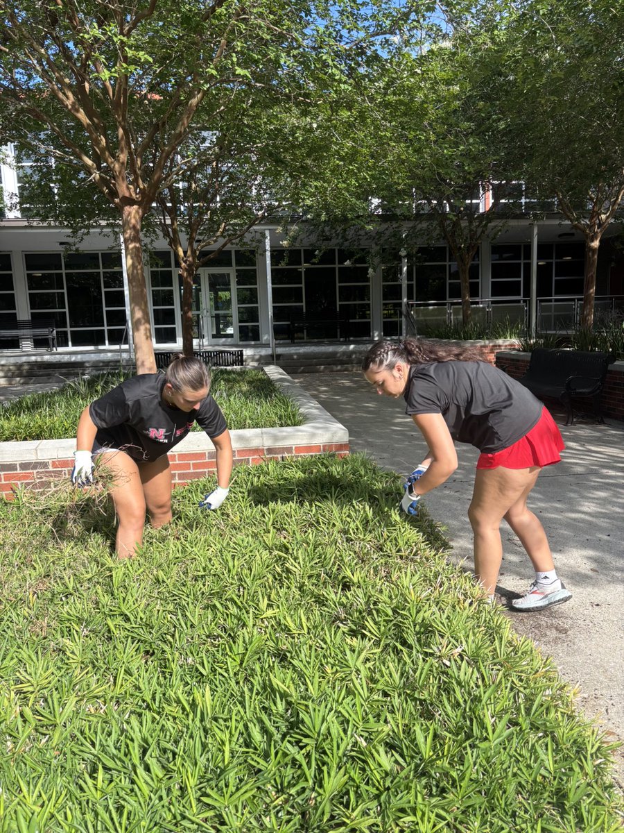 Nicholls_SOC's tweet image. Summer Day of Service - Helping keep Nicholls beautiful!