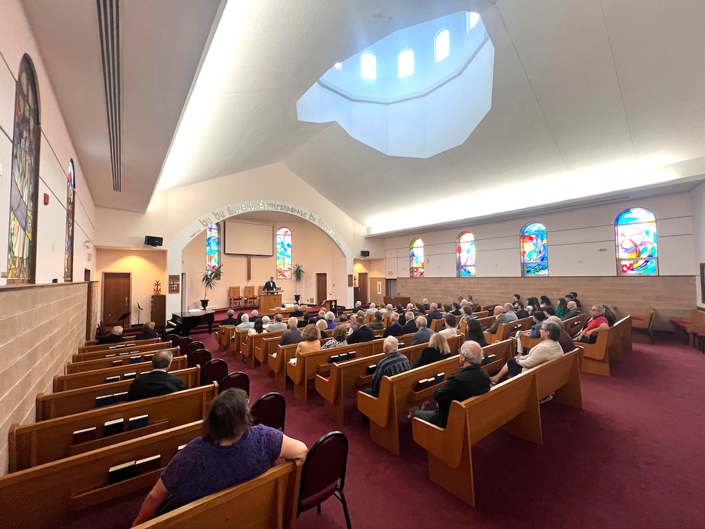 As Armenians, we take great pride in being the 1st nation to adopt Christianity as a state religion. That pride was deepened recently through the inspiring presentations of Ronald Altoon—an internationally recognized Armenian-American architect ... 
➡️amacnews.org/?p=5289