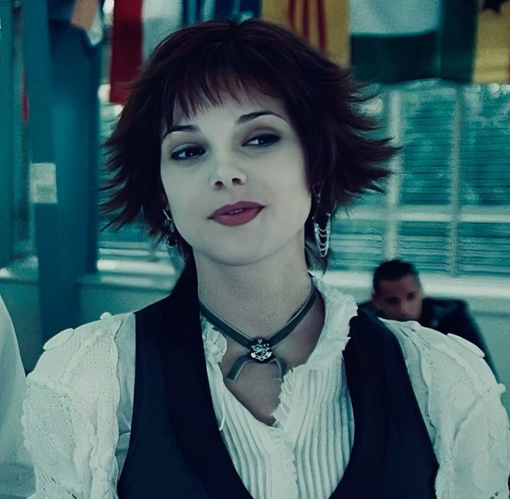 Taco__pigeon's tweet photo. - Эдвард или Джейкоб???
- Только тяжёлый люкс 💅 https://t.co/yI1EIqMdYP