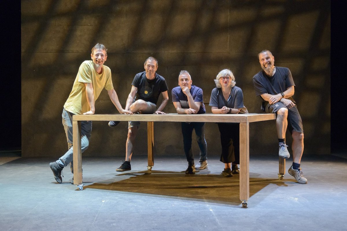 🔚 El Centro de Formación Escénica de #Andalucía #Granada cierra su temporada con 'Queso de cerdo', 'Recordis' y 'El pájaro azul'.

🎭 Estos montajes son los proyectos finales del Aula de Dirección.

🗓️ 25-26-27JUN
📌 Teatro del Rey Chico

➕ ℹ️ lajunta.es/5qbyv