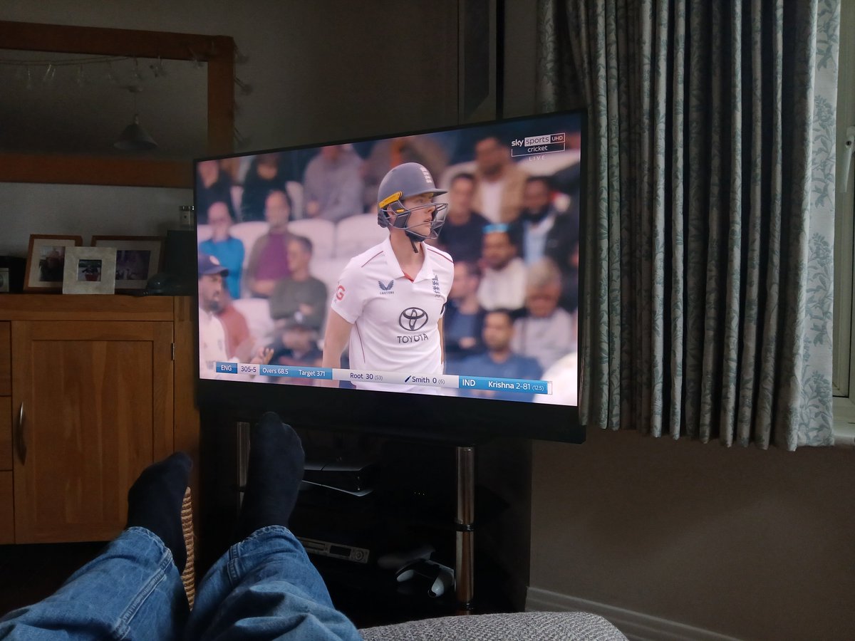I'm feeling quite tense on my chaise longue.

#ENGvsIND