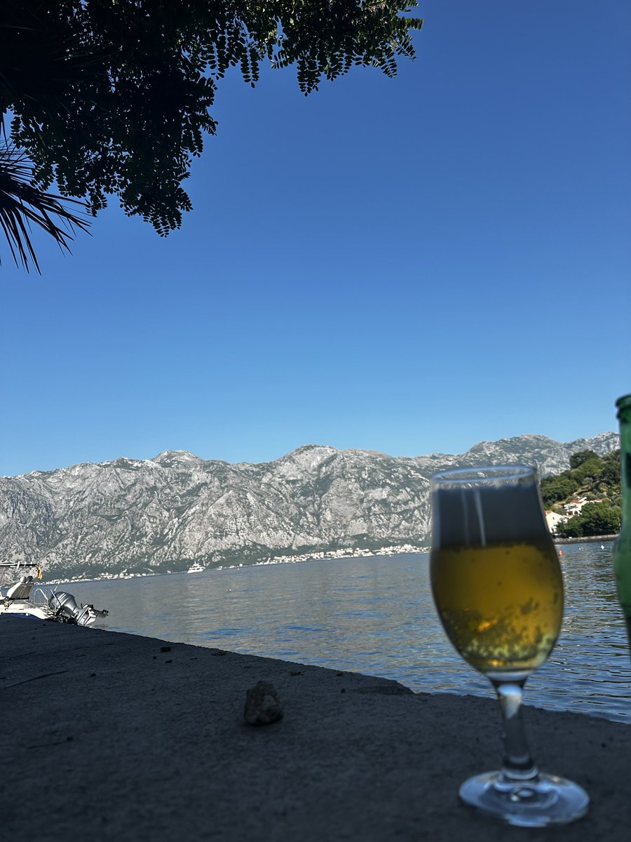 Turizim bakanı gibi ucuz ama kaliteli tatil yapıyorum 😂