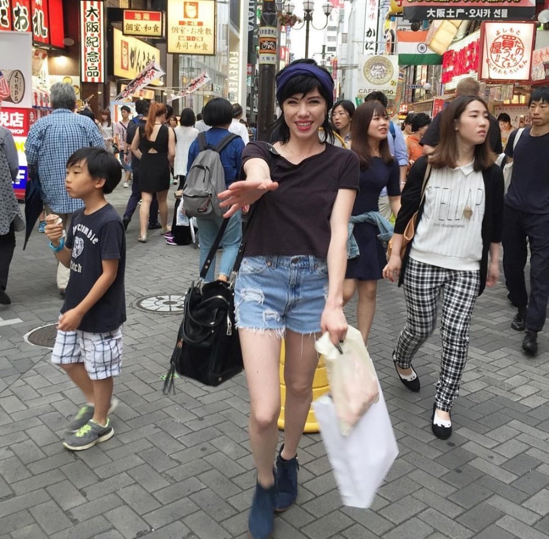 carlyraeupdts's tweet image. E鈥O鈥ION was released 10 years ago ! Something special is coming to celebrate 馃コ