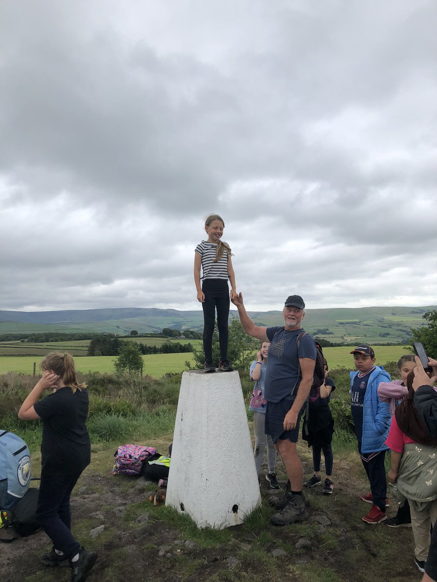 #ffpsoutdoors  #ffpsyear4 all god i the hood with our fabulous yr4GG resilient and strong climbing the hills
