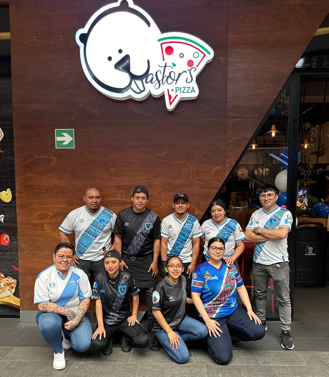 castorspizza's tweet photo. País de 108,888 km2 vs Guadalupe 🇫🇷

El apoyo a la Selección del país vecino de México y Belice se da en todas nuestras sucursales. 

Vamos todos juntos a Cuartos de final de la Copa Oro. https://t.co/wwy4RRYSFD