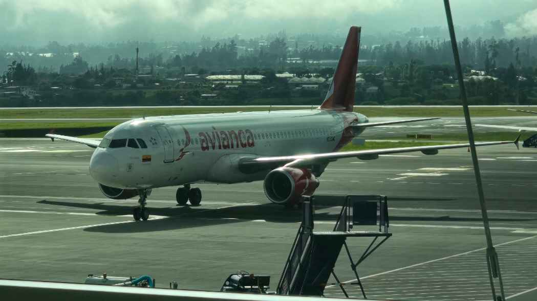 n_larenas's tweet photo. Viajando a #Bogotá con @avianca para participar en una nueva edición de Wings of Change #WOCA organizado por @IATA https://t.co/qqHDNREvTc