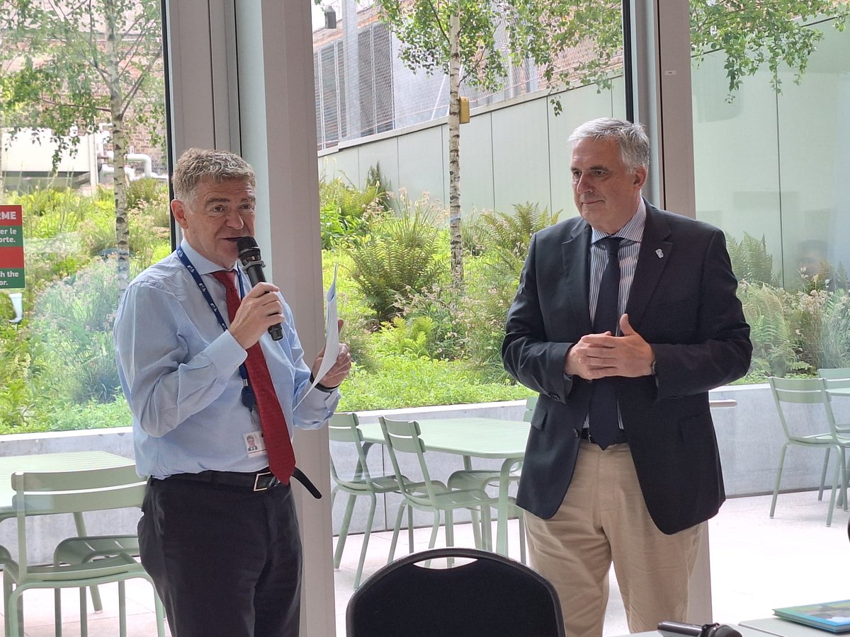 eurofound's tweet image. Great to be in Brussels today, where our Executive Director Ivailo Kalfin presented Eurofound's latest activities and upcoming goals to the staff of DG Employment Social Affairs and Inclusion. 🤝📊