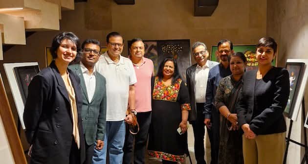 MeenaDasNarayan's tweet photo. Four Seasons Bengaluru, Cur8, prepares for the launch of #ThreadsofTradition" art exhibition and sale of #masterworks and #leadingcontemporaryworks, meeting up with our charity partners - for a month long exhibition, more details to unfold soon... photos from the beautiful hotel https://t.co/Us4et5z2Th