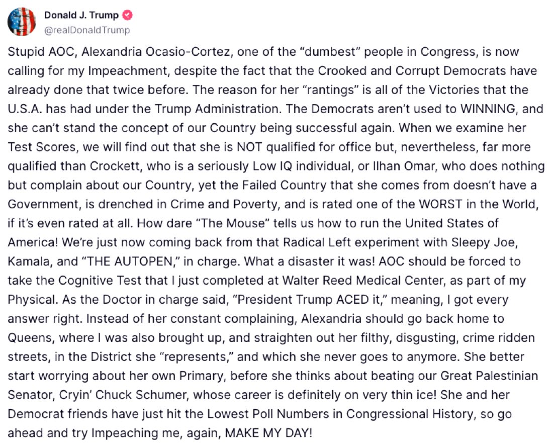 🇺🇸 | AHORA: Trump: "La estúpida AOC, Alexandria Ocasio-Cortez, una de las personas más "tontas" del Congreso, ahora pide mi destitución, a pesar de que los corruptos demócratas ya lo han hecho dos veces. El motivo de sus "desahogos" son todas las victorias que Estados Unidos ha