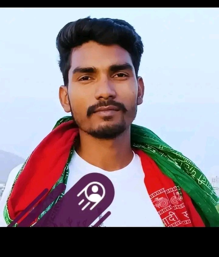 PSanjayTripathi's tweet photo. सत्यम यादव उर्फ प्रदुम आजमगढ़ जिले के जियानपुर थाना क्षेत्र का रहने वाला है, इसने ब्रह्मण समाज की महिलाओं पे बेहद अभद्र टिप्पणी की है जो बर्दाश्त से बाहर इसकी कबतक गिरफ्तारी होगी
@Uppolice @digazamgarh @azamgarhpolice https://t.co/mYbuK2Us8k