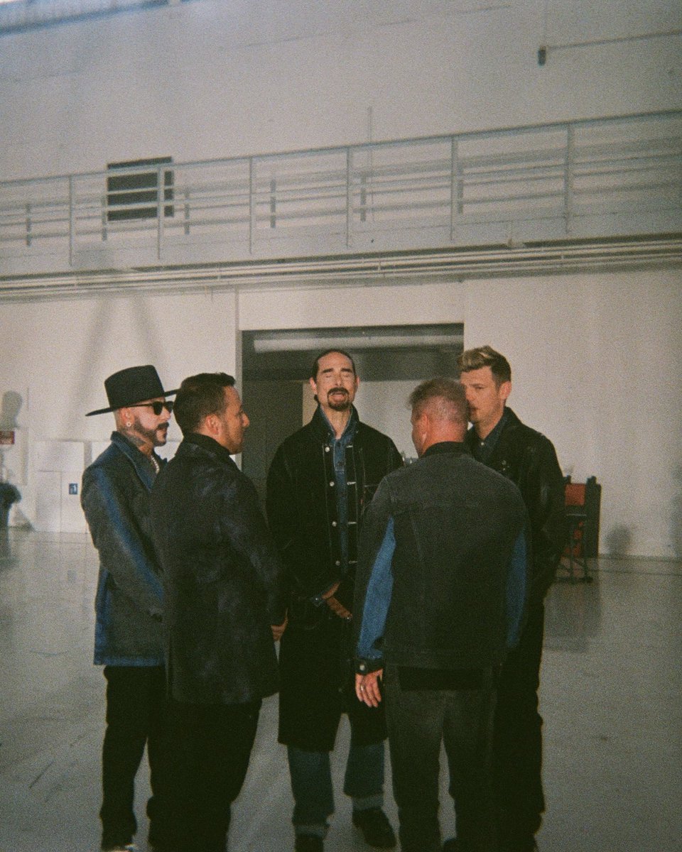 backstreetboys's tweet photo. Millennium 2.0 on film (and by film we mean 1999 era disposable cameras) https://t.co/9TxkC3mhZf