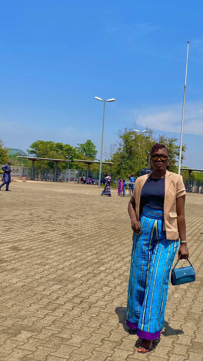 Dhatbarrbie's tweet image. Dropped four