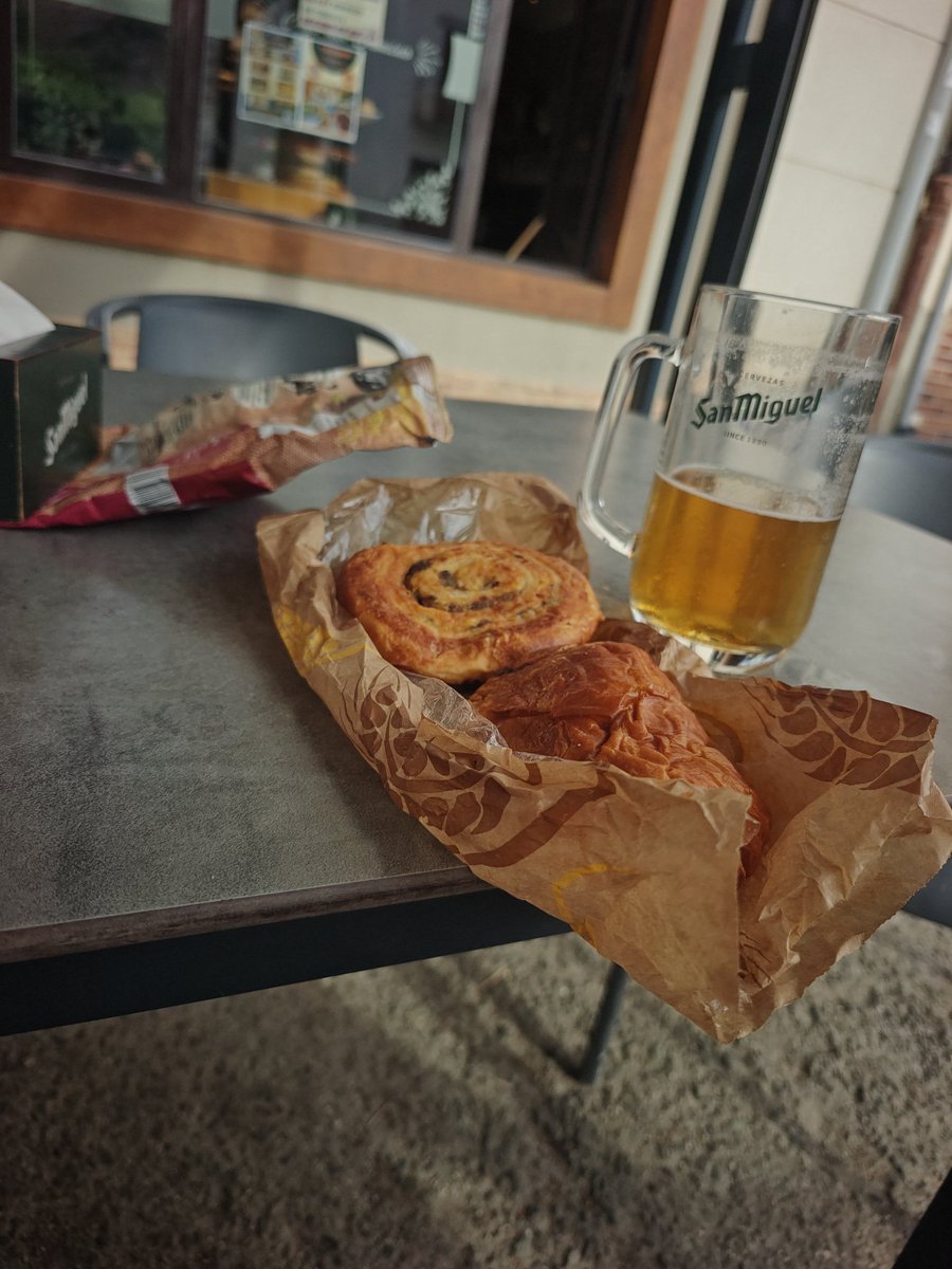 Tomás Mac an t-Saoir tweet media