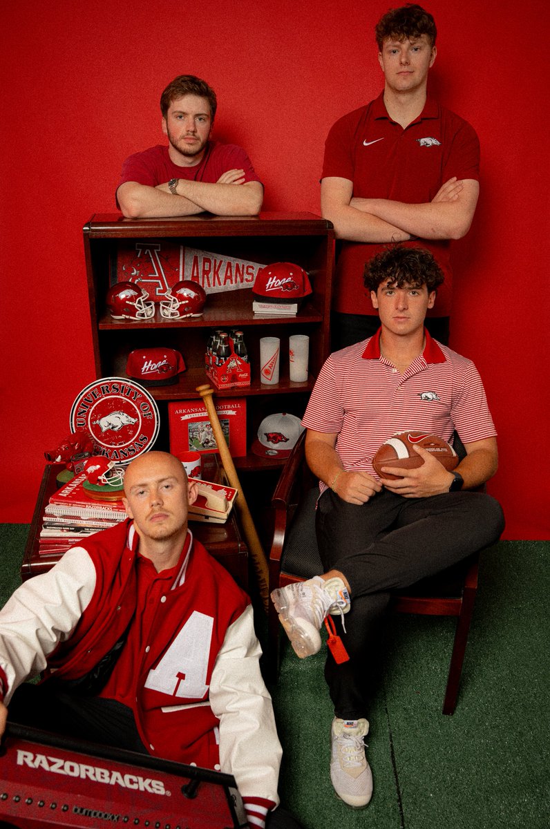 sullivanortega's tweet photo. and s/o my incredible students. 7 of them stepped up in the absence of a full-time role and absolutely crushed it 🐗

one of the hardest working groups in the country. Go follow them: @isaac_shelor @ArmourStudios @DMoyesMedia @CarterG912 @21Nstone @emerydavis_ @Pippypanda7 https://t.co/ZwP2cMLqCu