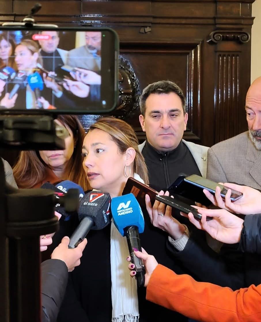 🔴 El PJ irá a la Justicia contra Cornejo por no convocar a elecciones legislativas

📣 El Partido Justicialista presentará una acción judicial ante la Suprema Corte de Mza para exigir que el gobernador cumpla con la convocatoria a elecciones para dar certeza a la ciudadanía
➡️