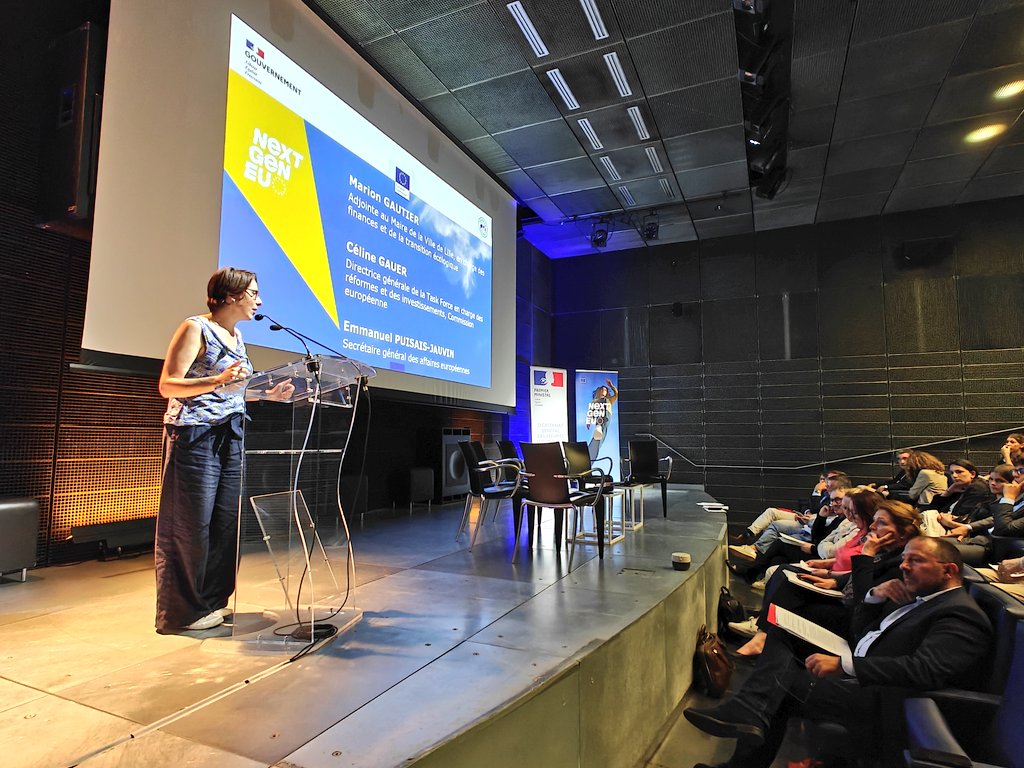 UEFrance's tweet photo. Soutien aux transitions verte &amp; numérique, inclusion sociale, santé, emploi...

👉 À Lille, en présence de Céline Gauer, l'évènement annuel #NextGenerationEU est l'occasion de faire le point sur les réalisations permises par le plan de relance européen en France 🇪🇺🇫🇷

#MakeItReal https://t.co/V32povCO93