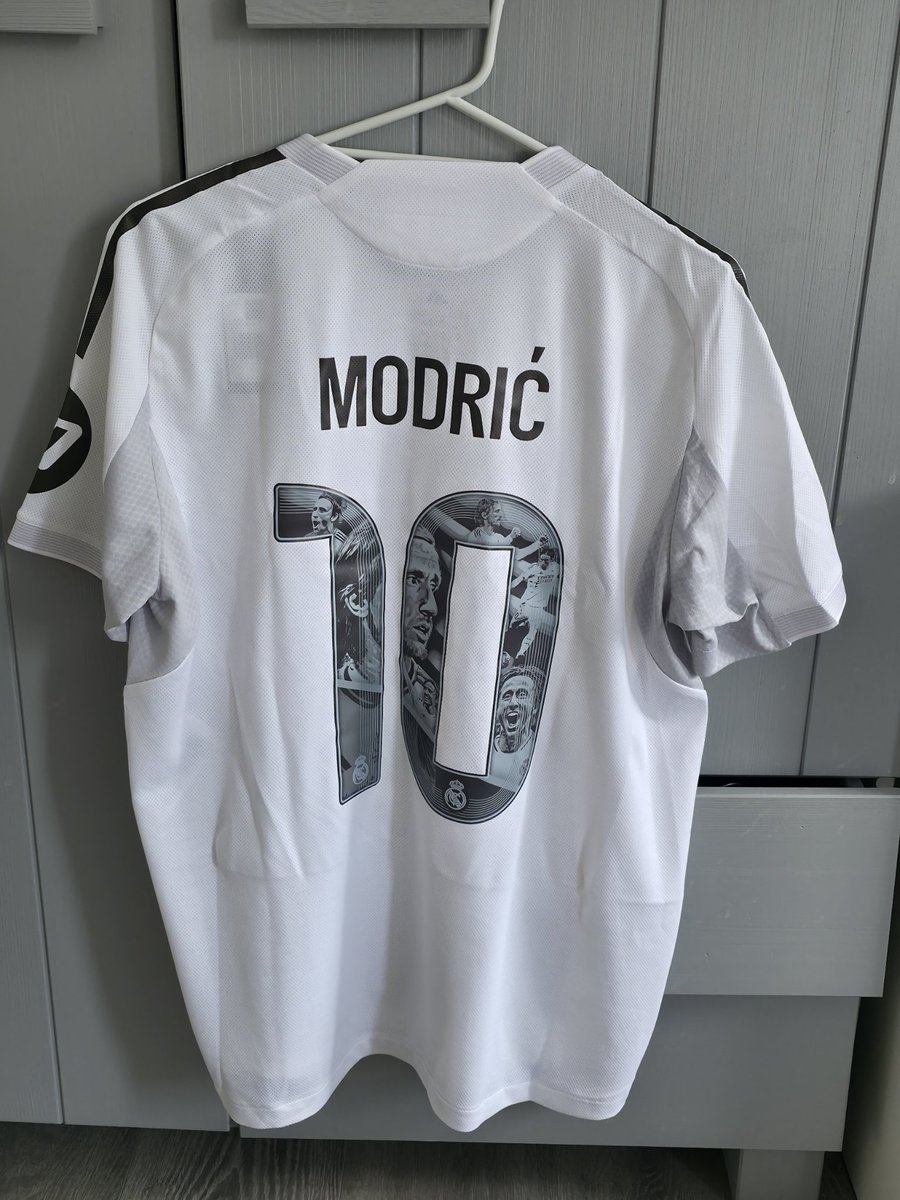 MagicalModric tweet media