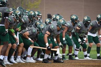 tannerglock1's tweet image. After a great conversation with @CoachShev I am honored to have received an offer from Bemidji state!!!
@CoachMac44 @PrepRedzoneIL @EDGYTIM @SFHSFBWheaton @CoachGriff_IFF @AllenTrieu @Dean5Washington @DeepDishFB