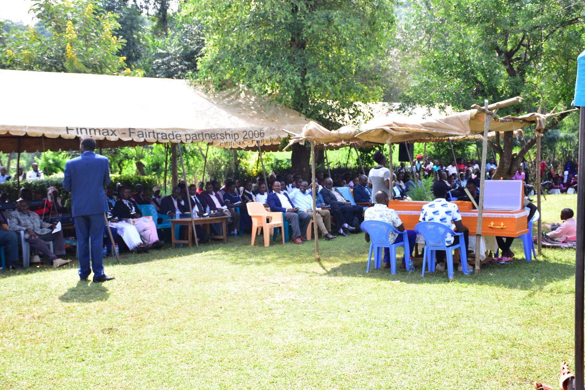 We laid to rest a young soul full of potent, Joyline Chepkirui daughter of Julius Koske in a somber function at Segerek village. Mutyo missing bikyok!

Segerek, Soliat Ward.

#MunguMbele