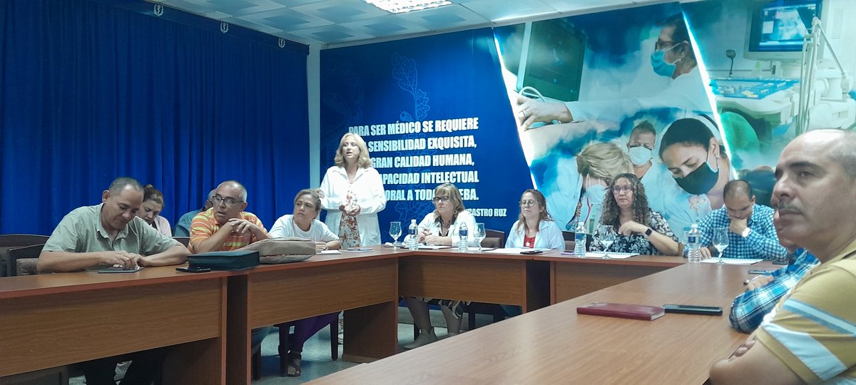 KatiaEscan's tweet photo. Con el Miembro Buró dl @PartidoPCC Maikel Betancourt,el equipo dl @Minsap representado x la Dra Yagen Pomares Directora Nacional d la Atención Primaria d Salud,acompañado x la @DPSCfgos y la #UCMC se inicia la visita d evaluación al PAMI a la provincia d #CienfuegosXMásVictorias https://t.co/AtCLgK86AY