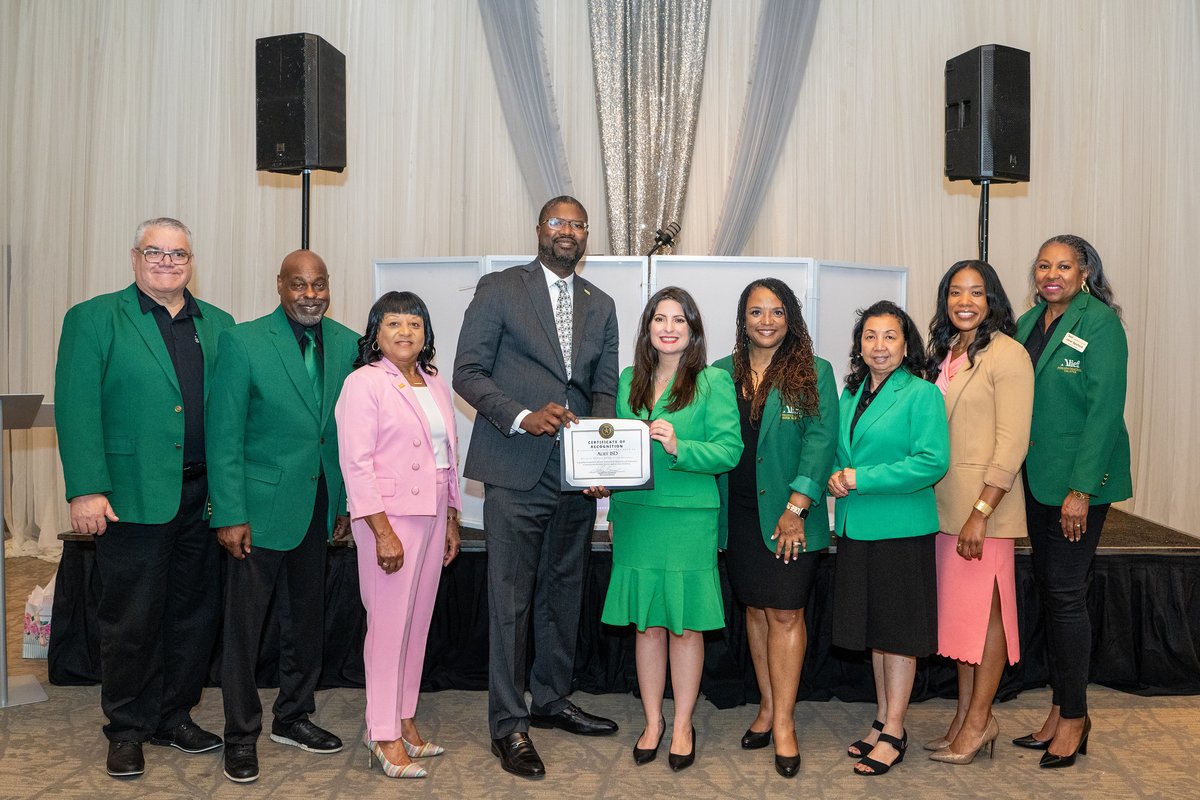 HCP4__Briones's tweet image. I had the pleasure of speaking at the @AliefISD  Partner Breakfast, celebrating the vital role business partnerships play in supporting our public schools. Grateful for the collaboration that helps strengthen education in our community! #AliefISD #HCPrecinct4 #CommunityPartners