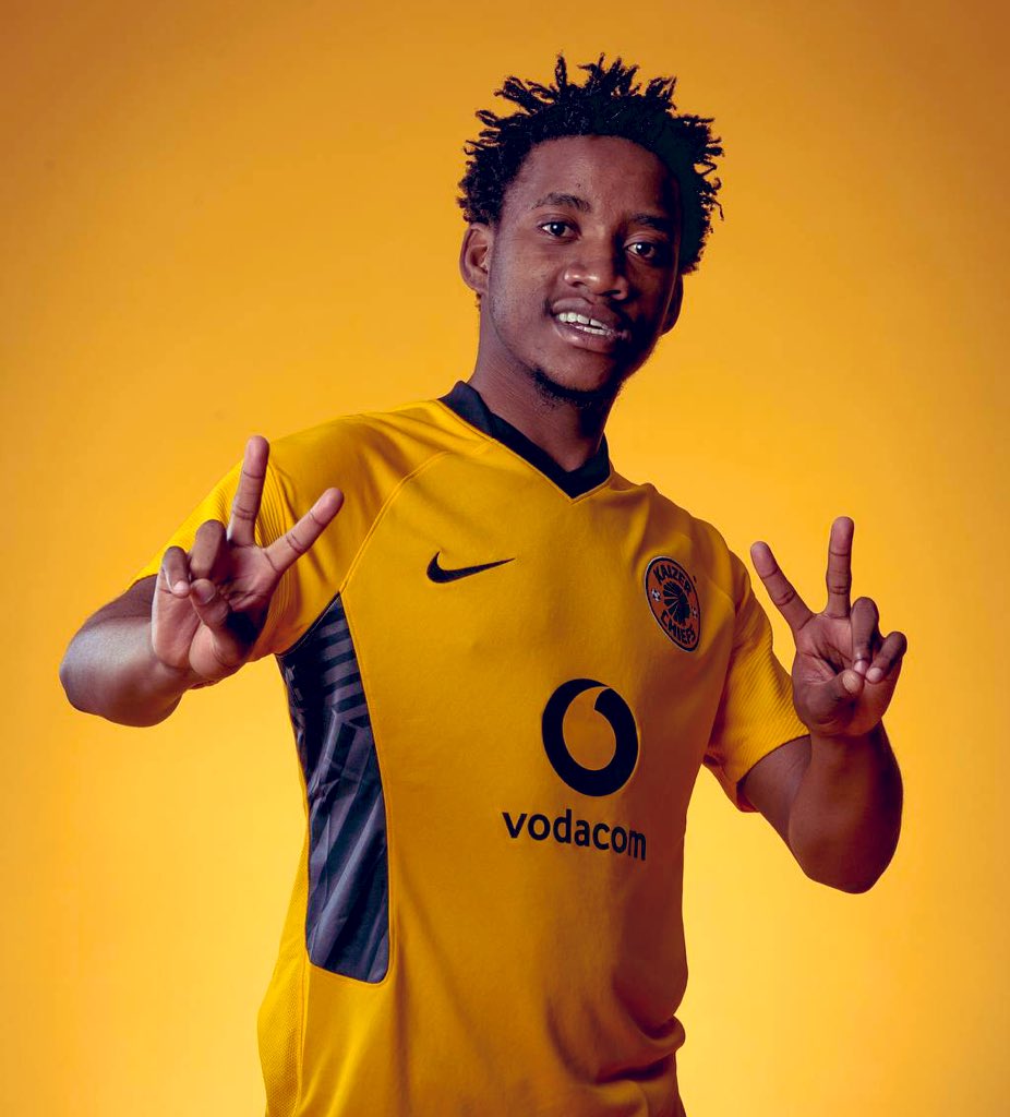 🚨RUMOUR: Kaizer Chiefs eye surprise reunion with midfielder Lebohang Lesako.

The 25-year-old has impressed at Casric Stars during the playoffs, and Amakhosi scouts are tracking his progress closely. 

Naturena return be on the cards 👀

(Soccer Laduma)

#AirMobile #BetwayPrem