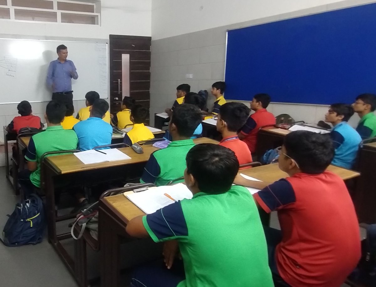 IPLab_Rajkot's tweet photo. Sarvodaya School, #Rajkot is shaping #future #innovators!
Thanks to the #ATL_Lab developed by @InfoGujcost, #students are engaging in creative #scientific thinking & latest #tech-based learning.
We also introduced the @IPLab_Rajkot —because every new #idea deserves #protection. https://t.co/XKXMr6WIFN
