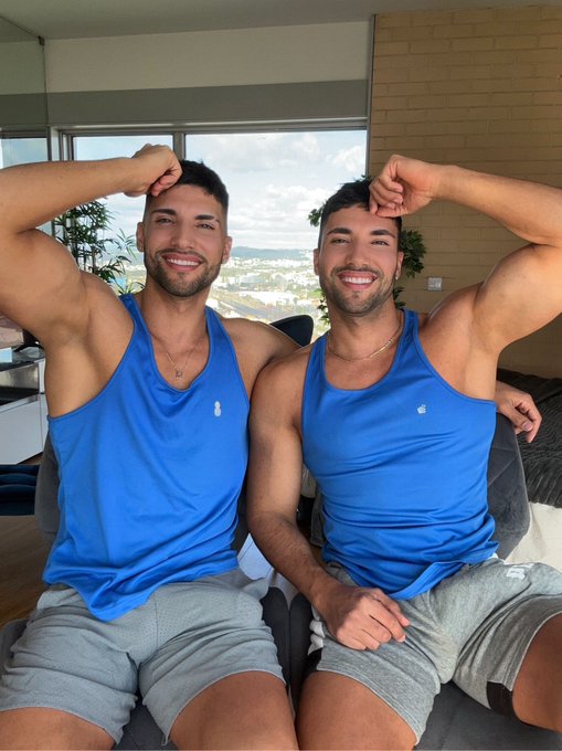 Watch Twin fitness's leaked NSFW photo on TwXstars