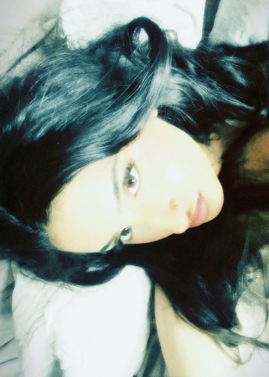 angelxlysh's tweet image. sweet girl