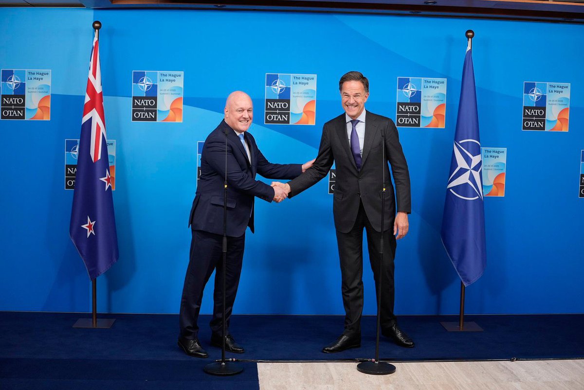 SecGenNATO's tweet image. Great to welcome Prime Minister @chrisluxonmp of #NewZealand 🇳🇿 to the #NATOsummit. New Zealand is a highly valued partner providing important support to #Ukraine. We look forward to deepening our partnership even further, including on defence industrial cooperation.