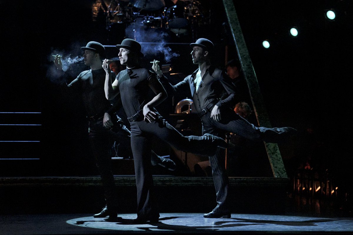 ChicagoOnStage's tweet photo. Wolverhampton had it coming! 💋

We’re at @WolvesGrand until June 28th, is everybody READY? 😉

📸 Becky Lee Brun https://t.co/0Rt8n8HP79