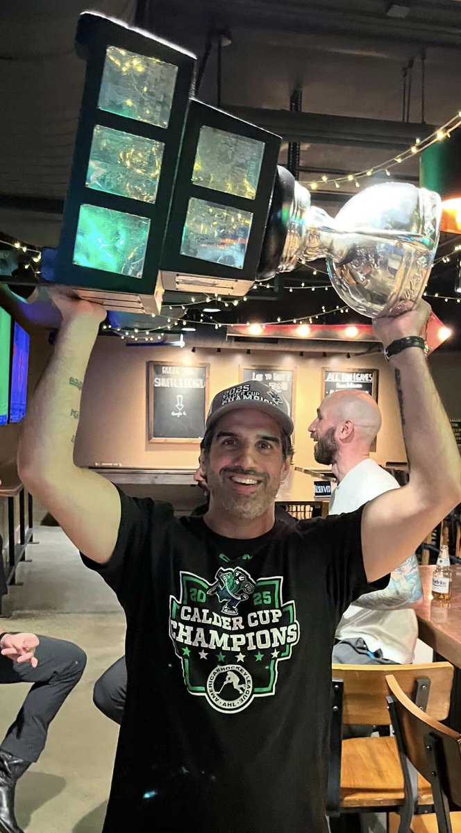 MJHL (@mjhlhockey) on Twitter photo Congratulations to #MJHLAlumni Harry Mahesh (2006-2009 <a href="/winklerflyers/">Winkler Flyers</a>) who won <a href="/TheAHL/">American Hockey League</a> Calder Cup as an assistant coach with the <a href="/abbycanucks/">X - Abbotsford Canucks</a>! 🏆
Mahesh also spent time in the #MJHL as a coach with both the Flyers & Freeze (2020-22).
#PlayHereGoAnywhere Congratulations to #MJHLAlumni Harry Mahesh (2006-2009 <a href="/winklerflyers/">Winkler Flyers</a>) who won <a href="/TheAHL/">American Hockey League</a> Calder Cup as an assistant coach with the <a href="/abbycanucks/">X - Abbotsford Canucks</a>! 🏆
Mahesh also spent time in the #MJHL as a coach with both the Flyers & Freeze (2020-22).
#PlayHereGoAnywhere