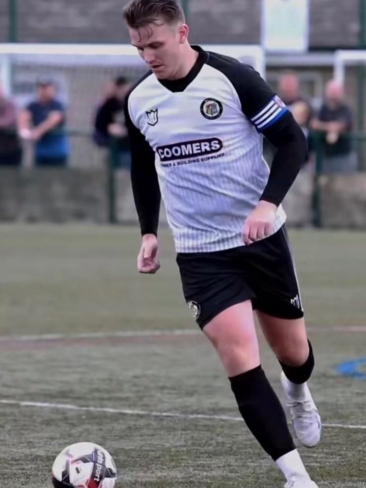 Adam Brice signs for the stags! 

We are delighted to announce the signing of ex Aldershot, Gosport, Farnborough and most recently Alton Town skipper Adam Brice to The Rotherfield.

Adam will also join Tylan’s backroom team with the full management team being announced this week!