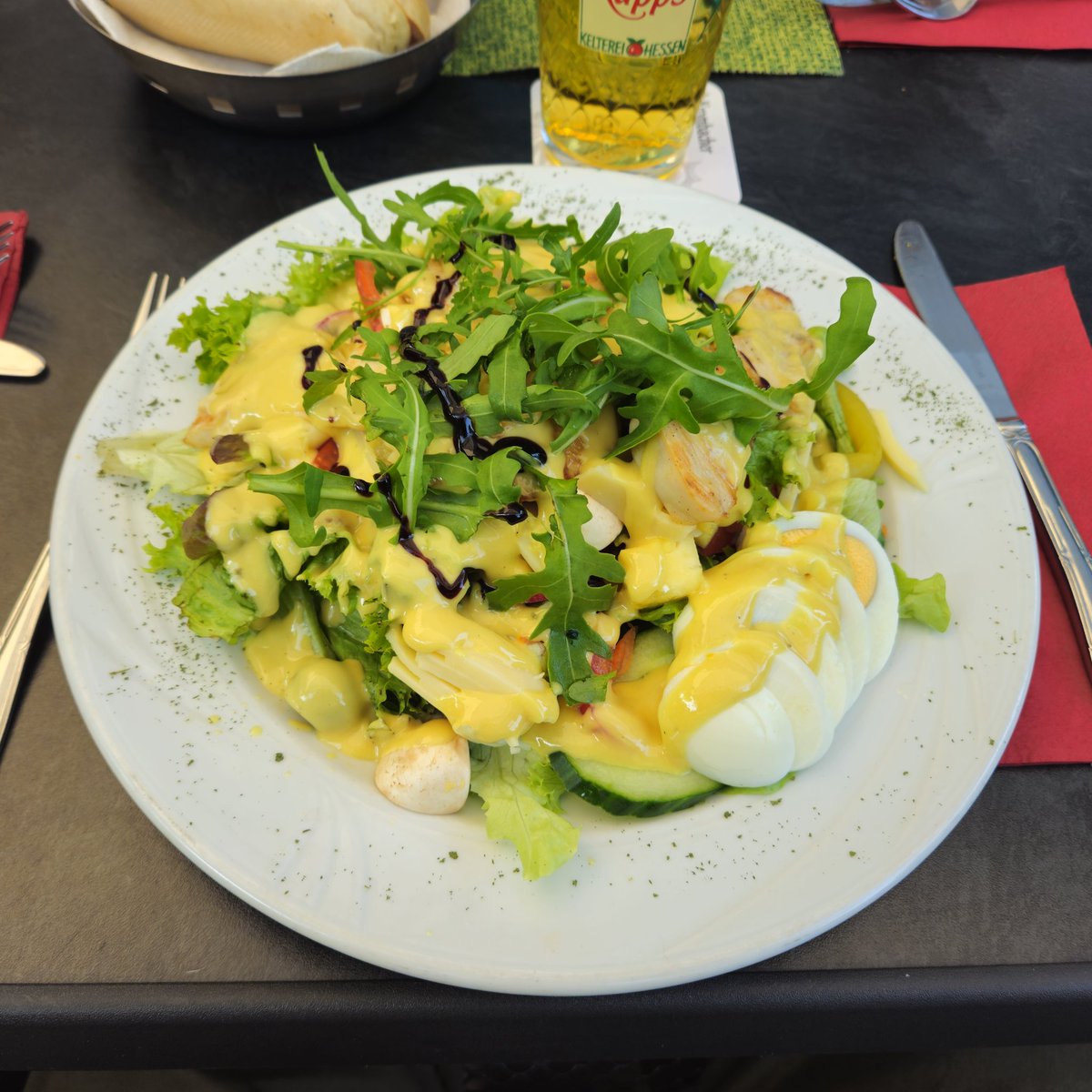 FfmRene870's tweet image. Schmeckt Euch eh net! 😎
#Hasenfutter
#Secondhandvegetarier