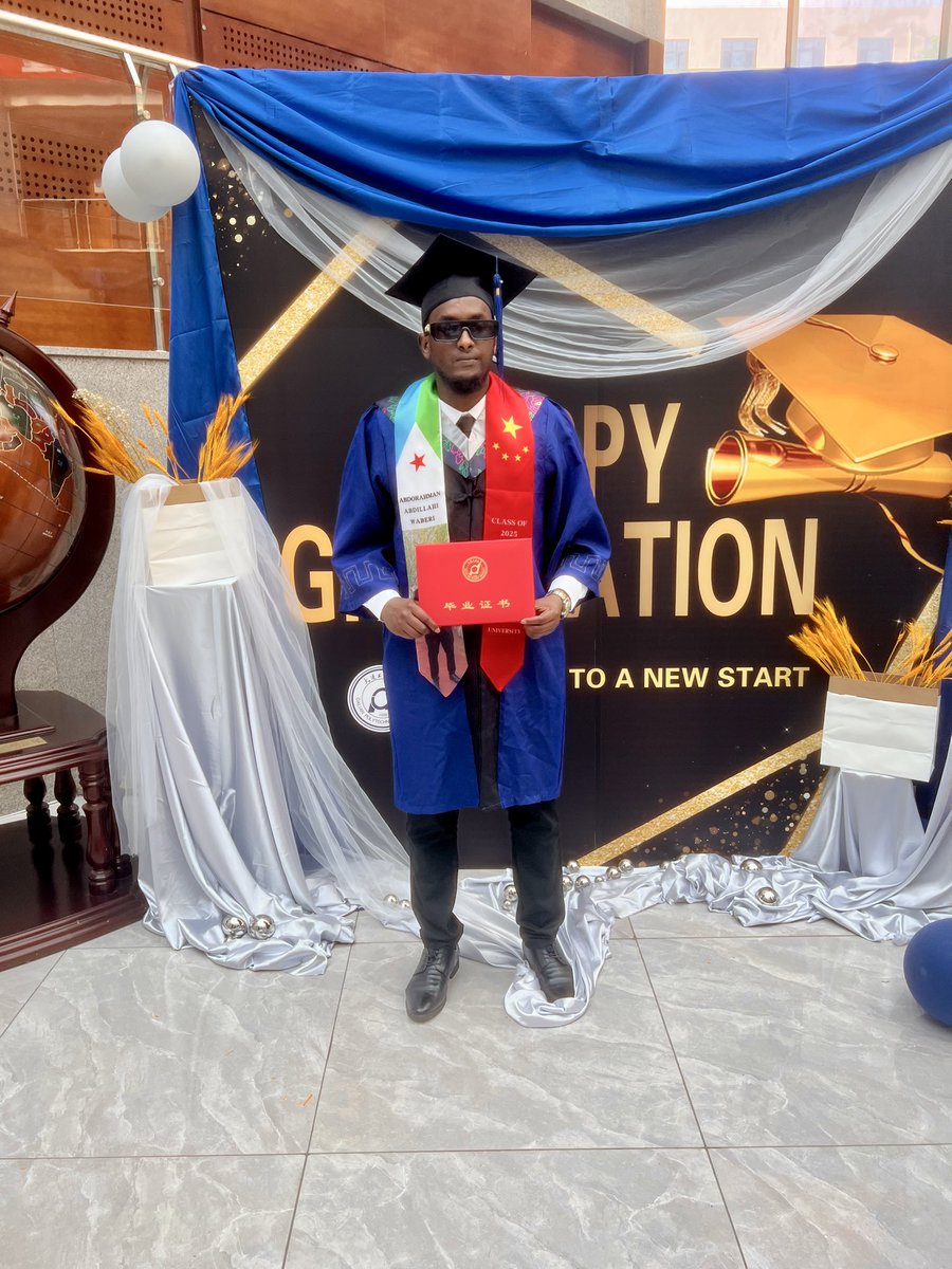 DSiC2017's tweet image. Congratulations to Abdorahman Abdillahi Waberi on earning his Master’s in Business Administration from Dalian Polytechnic University, China! 🎓🇨🇳📚
Supported by the CSC under the Djibouti-China Bilateral Program
#MBA #Djibouti #China #Logistics #PortDevelopment
