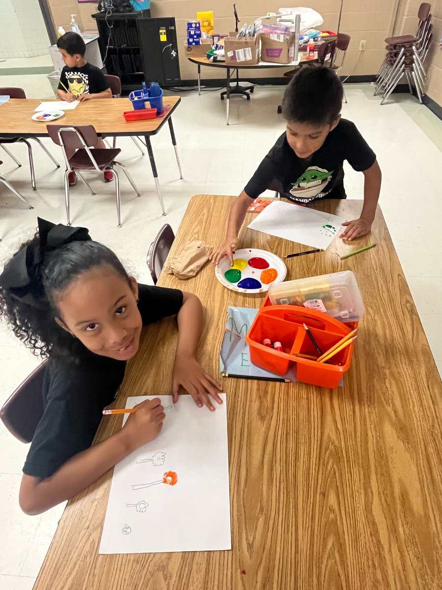jfk_elementary's tweet photo. We’re so proud of our students for showing up every day and diving into the fun with STEAM learning! With just three days remaining until school is out for summer, let’s finish strong and make these last days count! 🌟🔧📚 #SummerSchool #LastFewDays #JFKElementary @lajoyaisd https://t.co/qHTjHWn9vF