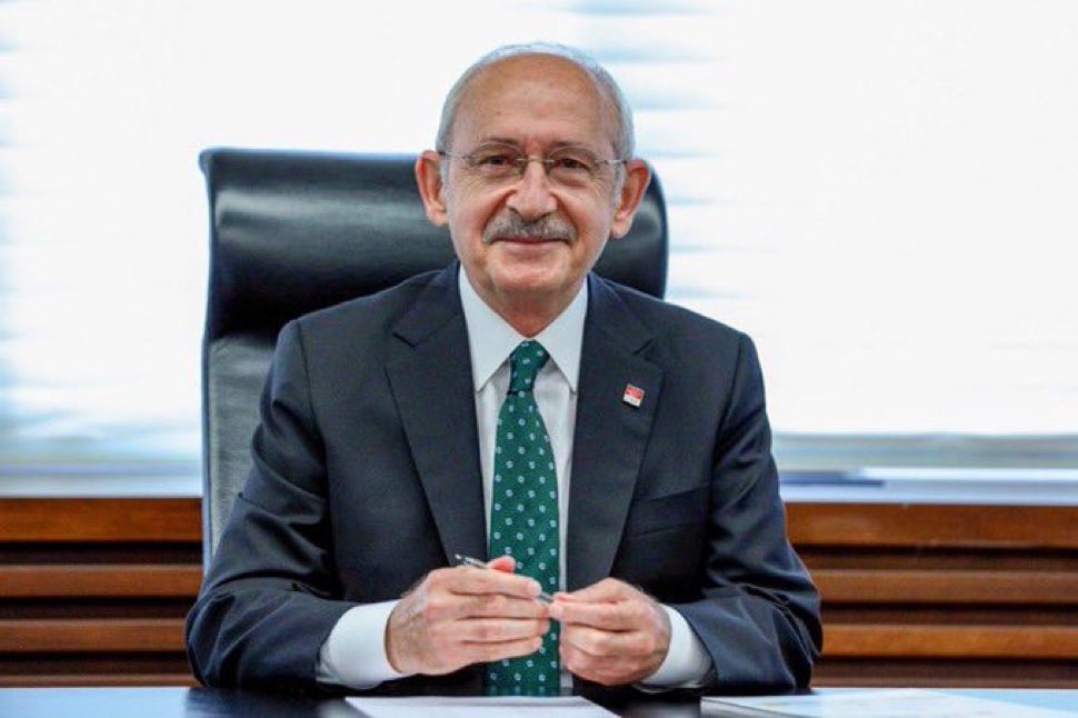 durbunhaber's tweet photo. CHP hakkında "Ben kabul etmesem kayyum gelecek. Kayyuma mı bırakayım?" diyen Kılıçdaroğlu'nu iyi niyetli buluyor musunuz?

A) EVET
B) HAYIR https://t.co/6AxDqkW0hU