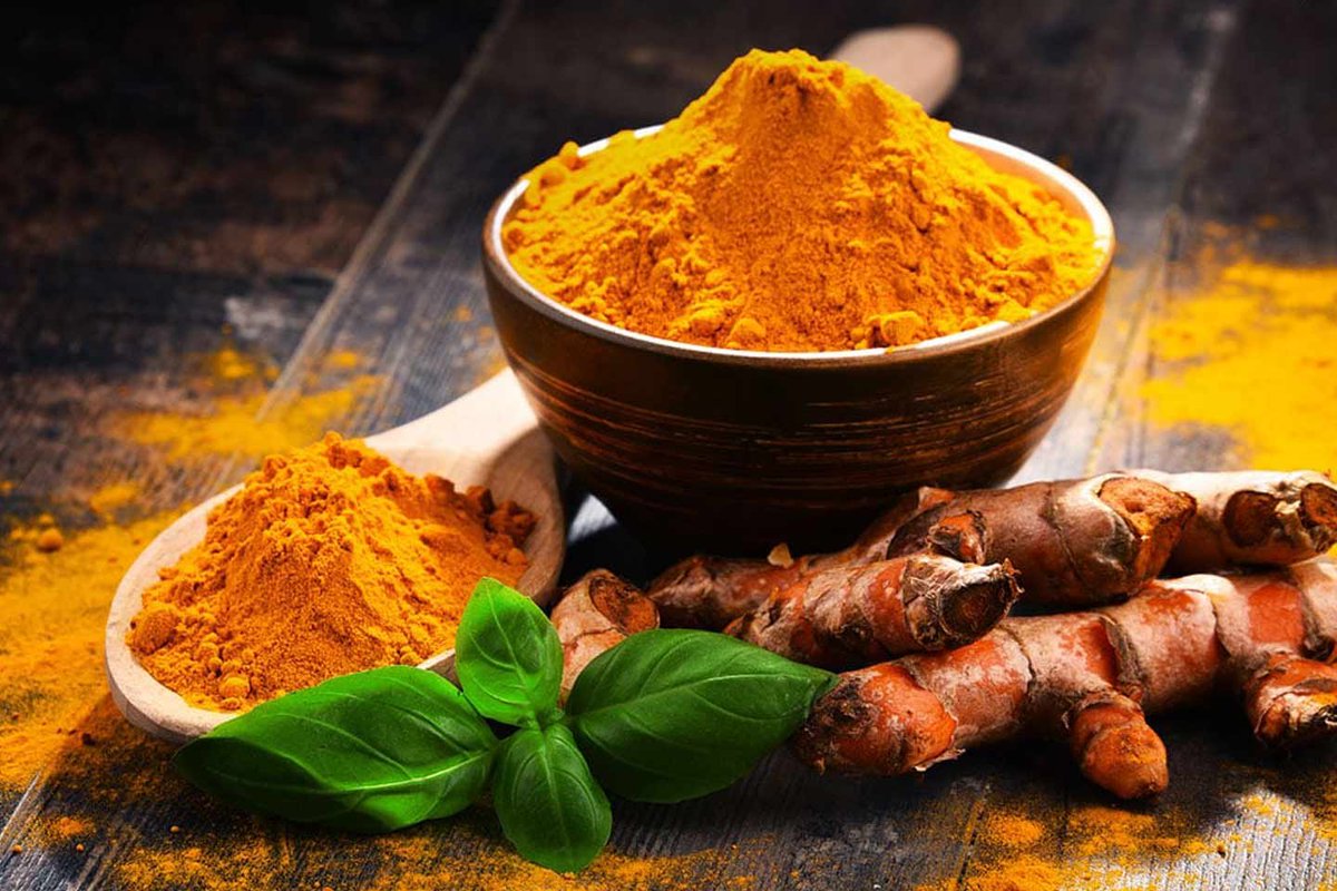 santi_despierta's tweet photo. La cúrcuma es el antiinflamatorio natural más poderoso que estás ignorando. 

Reduce el dolor articular, mejora la digestión y protege tu cerebro. 

Aquí está cómo tomarla para maximizar sus beneficios (y por qué el 90% lo hace mal): https://t.co/8vp8lHZ6ZF